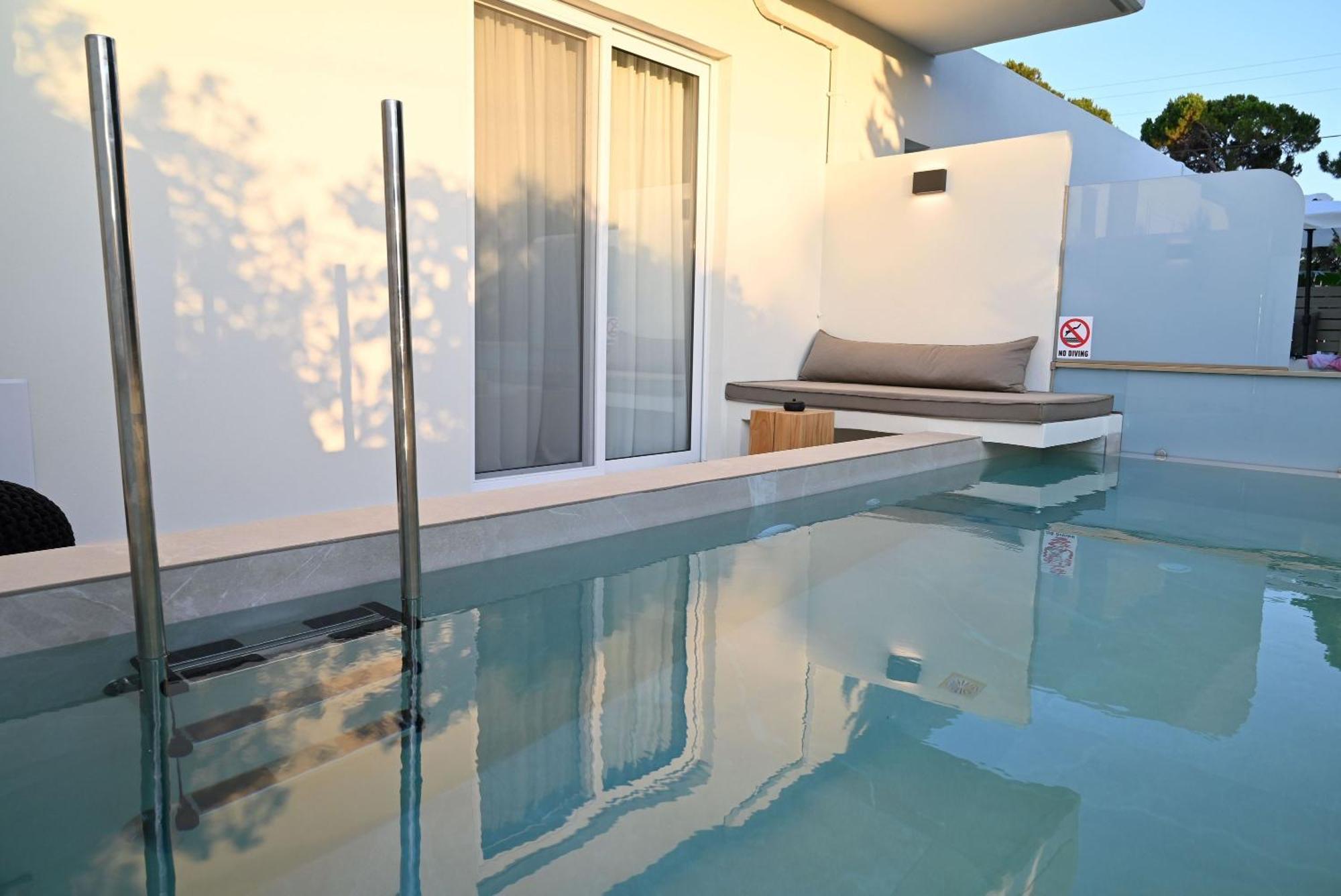 Rhotheon Suites In Ialysos  Exterior foto