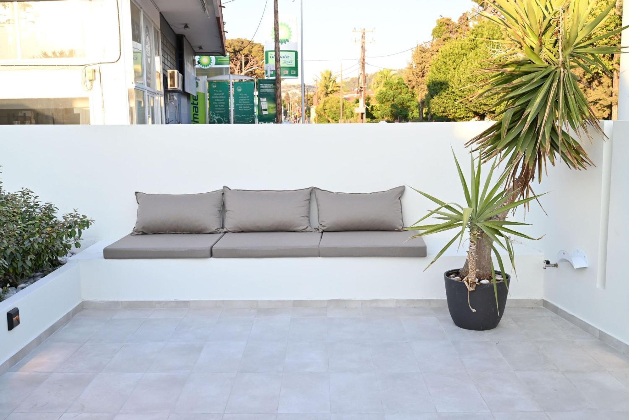 Rhotheon Suites In Ialysos  Exterior foto