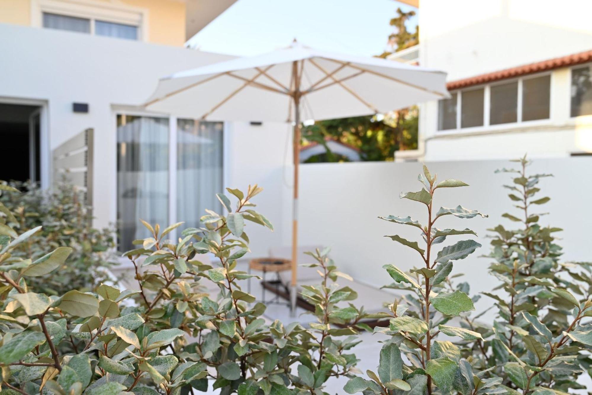 Rhotheon Suites In Ialysos  Exterior foto
