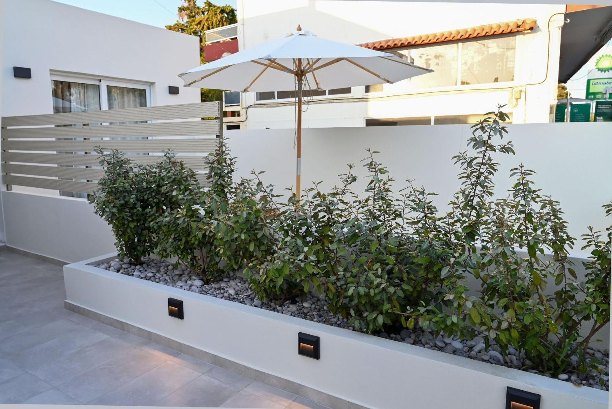 Rhotheon Suites In Ialysos  Exterior foto