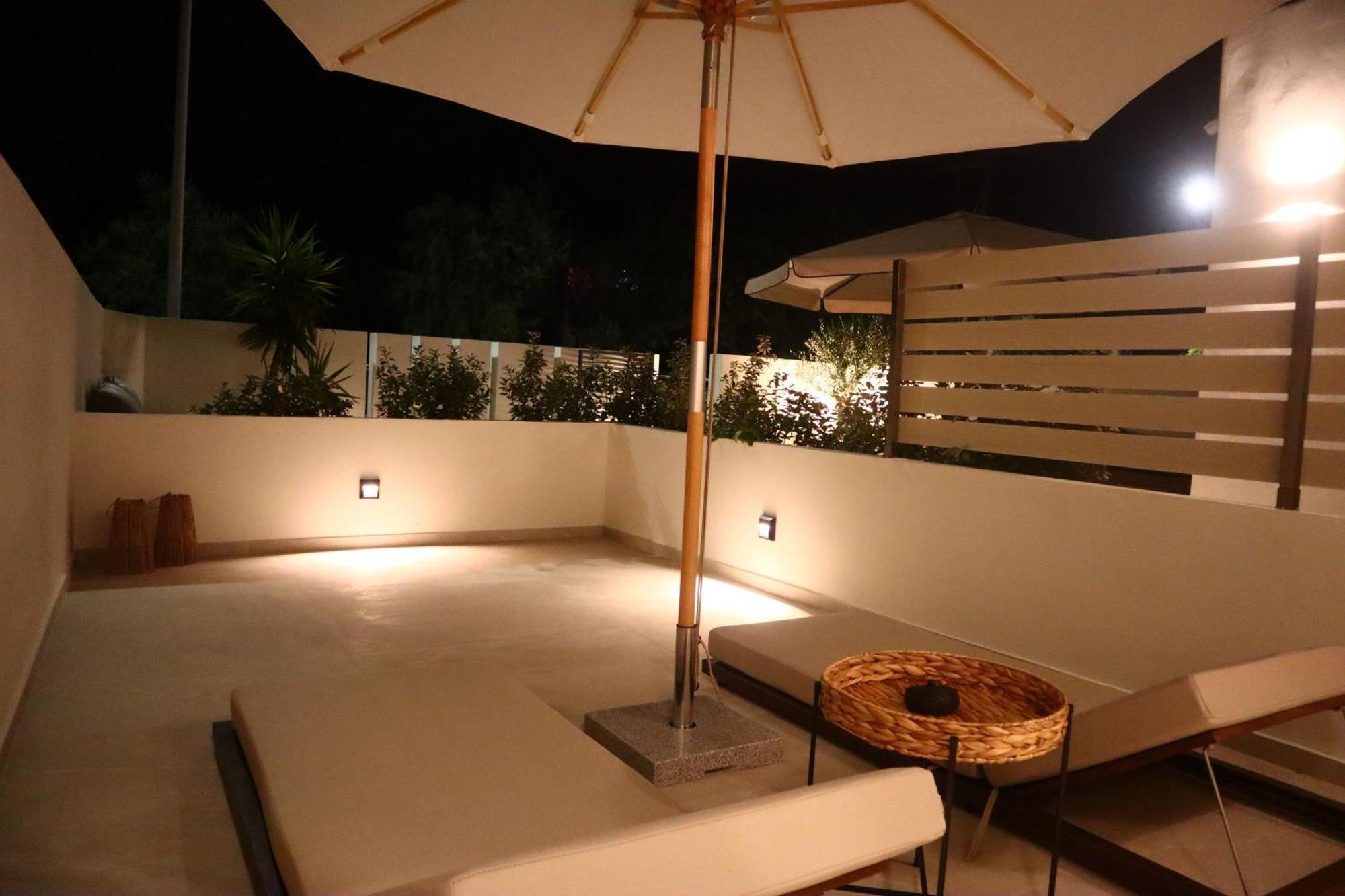 Rhotheon Suites In Ialysos  Exterior foto